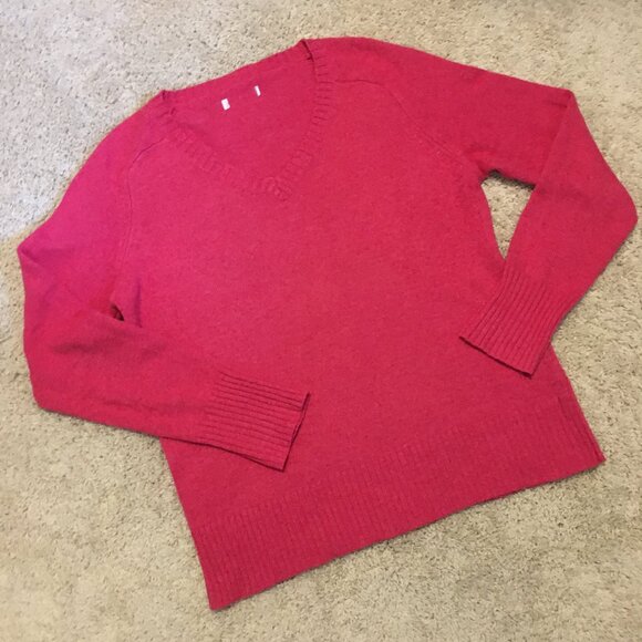 Malibu Pink Soft Angora Wool Blend Knit V-Neck Sweater - Picture 12 of 16